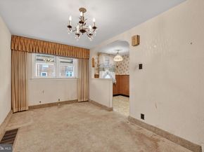 2237 S Harwood Avenue, Upper Darby PA 19082