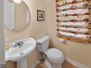 850 Farragut Road, Berwyn PA 19312