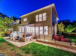 105 Heglar Oaks Court, Herndon VA 20170