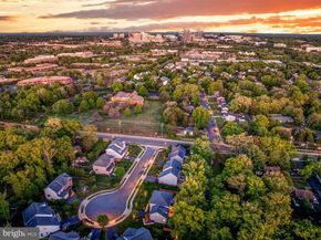 105 Heglar Oaks Court, Herndon VA 20170