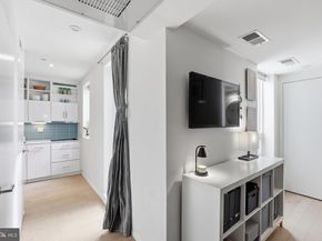 2424 17TH Street NW 104, Washington DC 20009