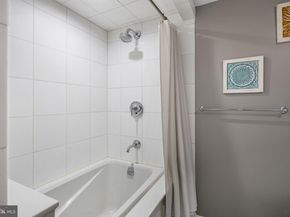 313-315 N 3rd Street 5B, Philadelphia PA 19106