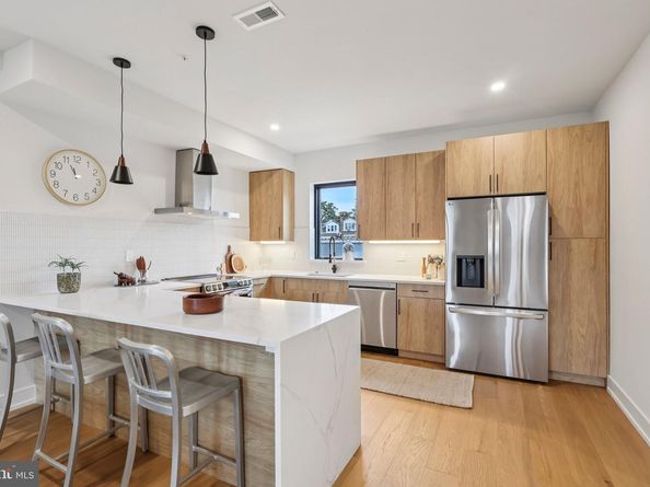 3411 W Lippincott Street, Philadelphia PA 19132