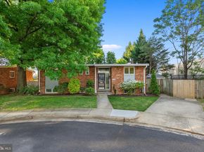2954 Viewpoint Road, Alexandria VA 22314
