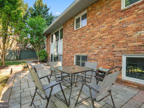 2954 Viewpoint Road, Alexandria VA 22314