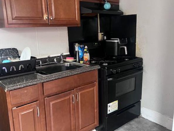 2744 N Taylor Street, Philadelphia PA 19132