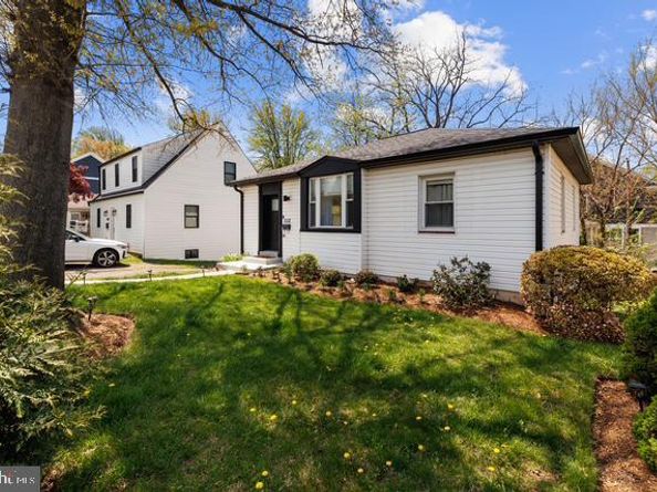 1112 N Roosevelt Street, Arlington VA 22205