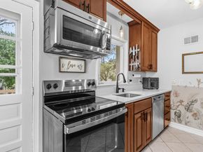1112 N Roosevelt Street, Arlington VA 22205