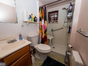 420 Manton Street, Philadelphia PA 19147