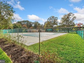 1225 Martha Custis Drive 807, Alexandria VA 22302