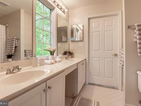 1260 Cobble Pond Way, Vienna VA 22182