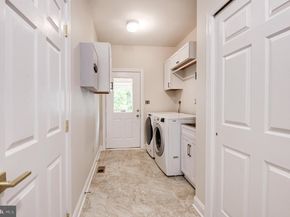 1260 Cobble Pond Way, Vienna VA 22182