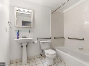 1324 Locust Street 214, Philadelphia PA 19107