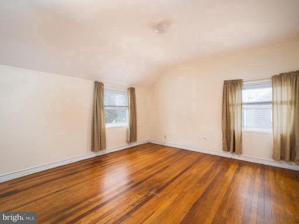 1017 S Edison Street S, Arlington VA 22204