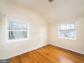 1017 S Edison Street S, Arlington VA 22204