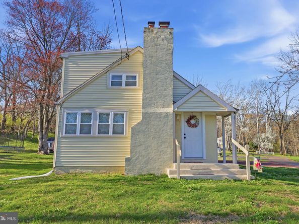 879 Bridgetown Pike, Langhorne PA 19053