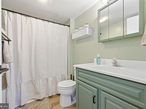 879 Bridgetown Pike, Langhorne PA 19053