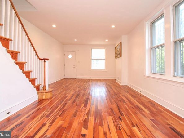 2813 S 81st Street, Philadelphia PA 19153