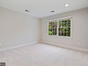 1706 Broadfield Lane, Vienna VA 22182