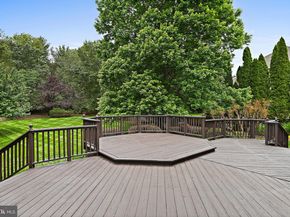1706 Broadfield Lane, Vienna VA 22182