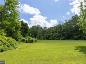 1706 Broadfield Lane, Vienna VA 22182
