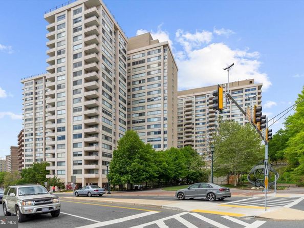5500 Friendship Boulevard 2329N, Chevy Chase MD 20815