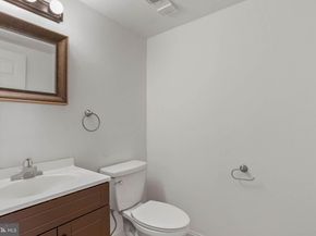 200 Lombard Street 815, Philadelphia PA 19147