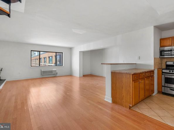200 Lombard Street 815, Philadelphia PA 19147