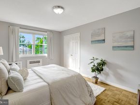 4352 N Pershing Drive 43522, Arlington VA 22203