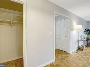 4352 N Pershing Drive 43522, Arlington VA 22203