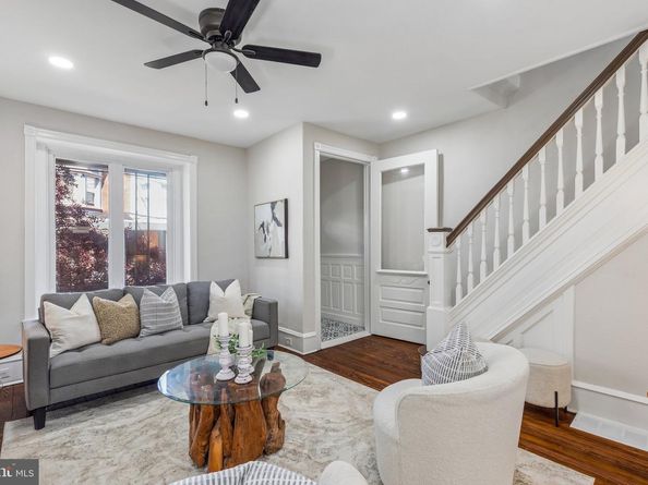6122 Ross Street, Philadelphia PA 19144