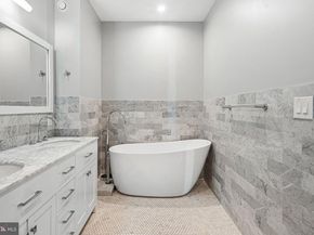 901 N Penn Street P2101, Philadelphia PA 19123