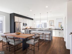 3050 S Northbank Place, Philadelphia PA 19125