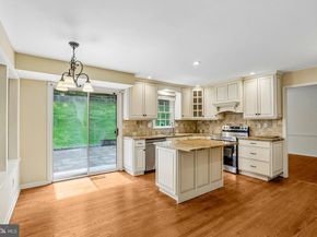 14 Airdrie Court, Paoli PA 19301