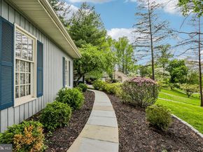 14 Airdrie Court, Paoli PA 19301