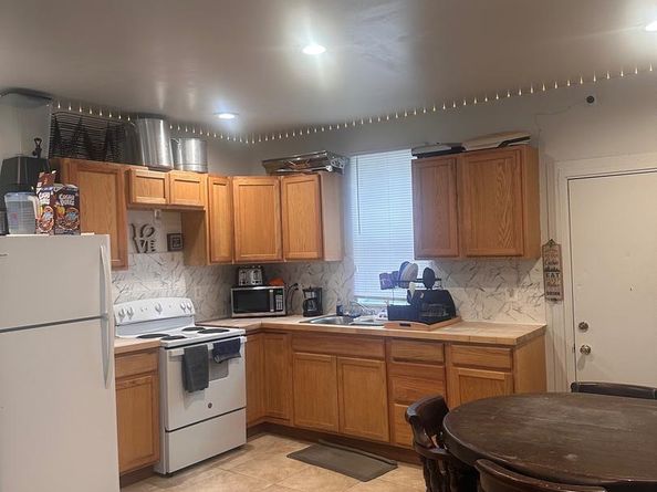 1912 S Alden Street, Philadelphia PA 19143