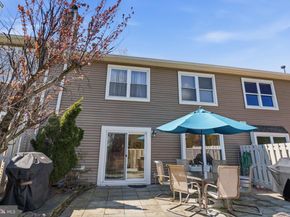 1560 Hummingbird Court, Yardley PA 19067