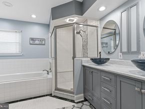 1560 Hummingbird Court, Yardley PA 19067