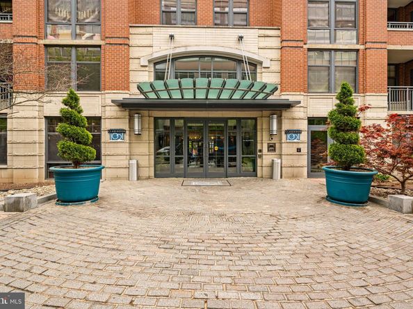 1021 N Garfield Street 715, Arlington VA 22201