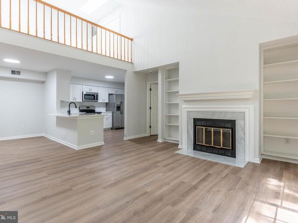 11709 Karbon Hill Court 606A, Reston VA 20191