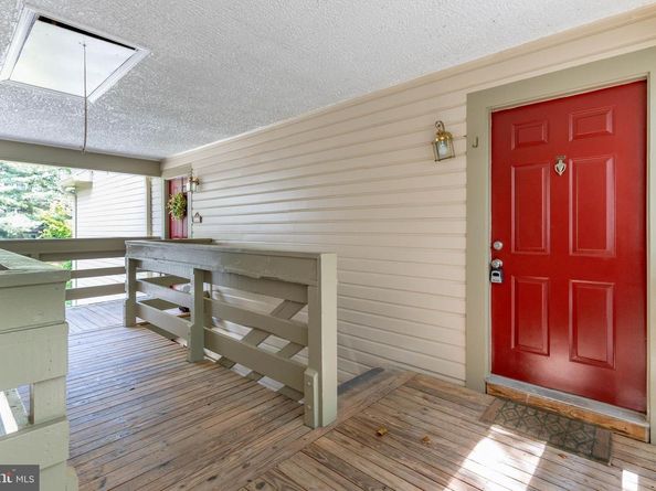 11709 Karbon Hill Court 606A, Reston VA 20191