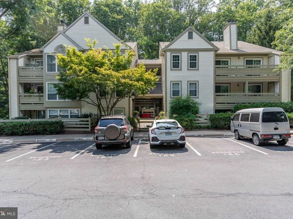 11709 Karbon Hill Court 606A, Reston VA 20191