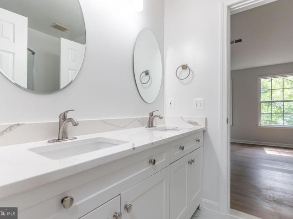 11709 Karbon Hill Court 606A, Reston VA 20191