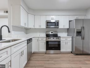 11709 Karbon Hill Court 606A, Reston VA 20191