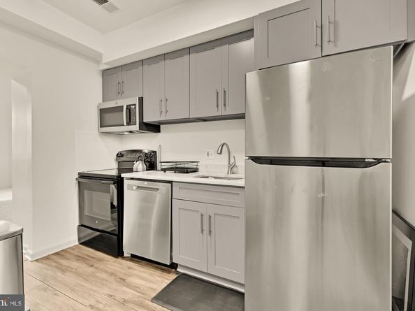 1605 Isherwood Street NE, Washington DC 20002