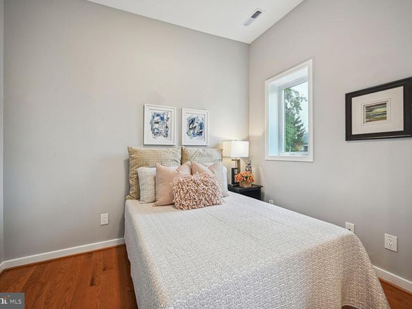 3552 Warder Street NW, Washington DC 20010