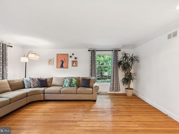 244 Coachlight Terrace, Huntingdon Valley PA 19006
