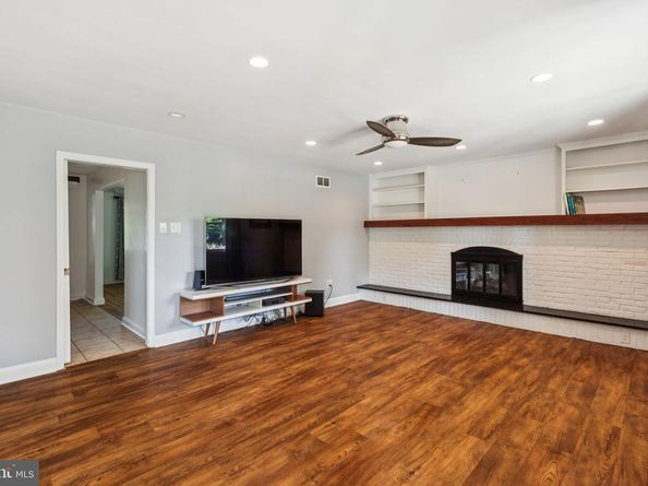 244 Coachlight Terrace, Huntingdon Valley PA 19006