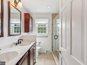 244 Coachlight Terrace, Huntingdon Valley PA 19006