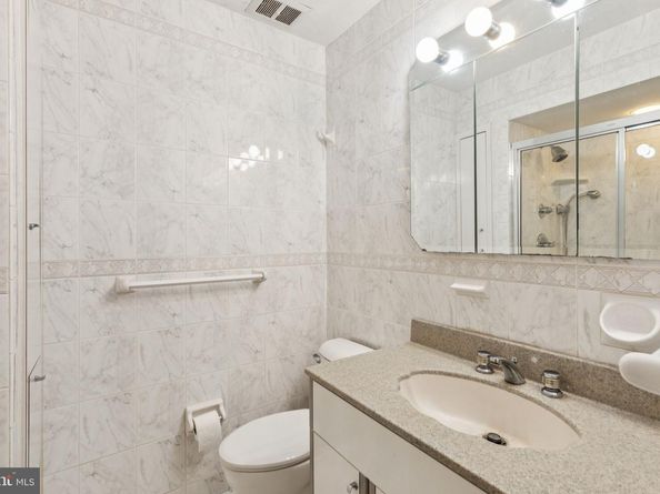244 Coachlight Terrace, Huntingdon Valley PA 19006